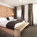 Baer & Post Hotel Zernez