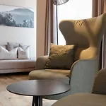 Baer & Post Hotel 3*