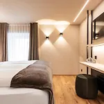 Baer & Post Hotel 3*