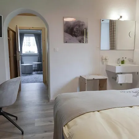 Baer & Post Hotel Zernez