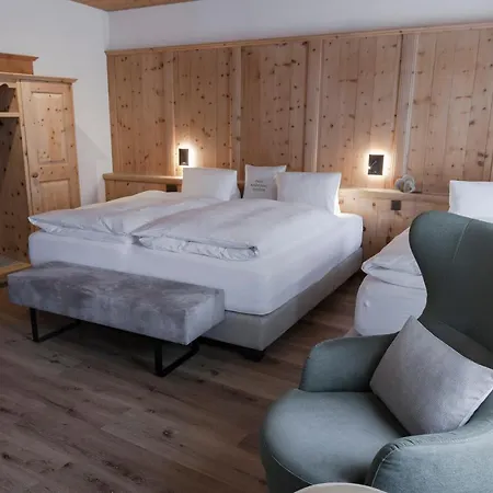Baer & Post Hotel 3*