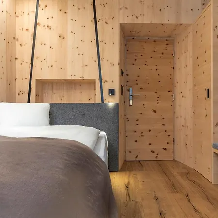 Baer & Post Hotel Zernez