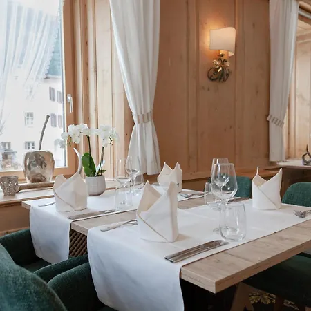 Baer & Post Hotel 3*