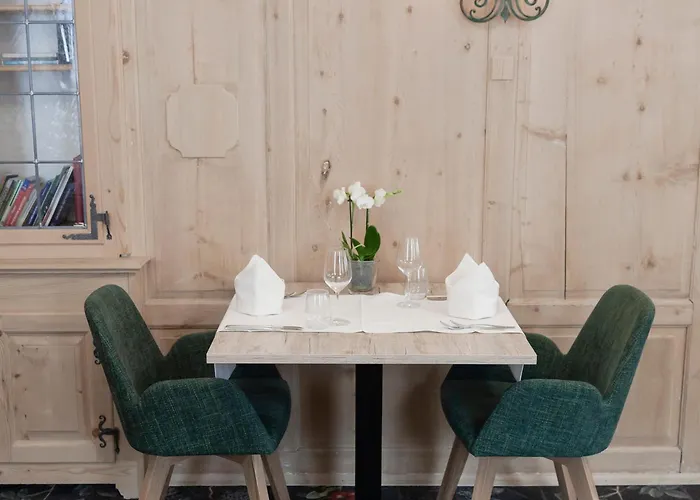 Baer & Post Hotel 3*