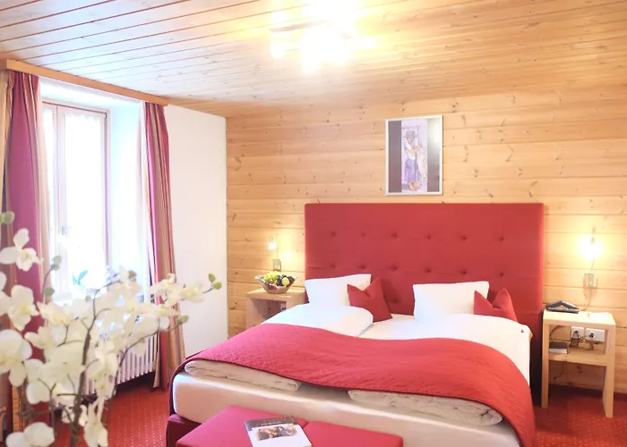 Baer & Post Otel Zernez