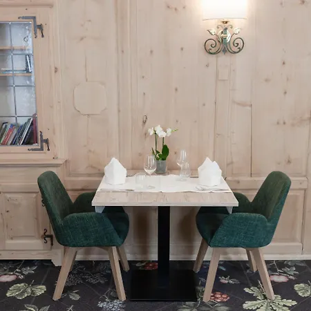 Baer & Post Szálloda 3*