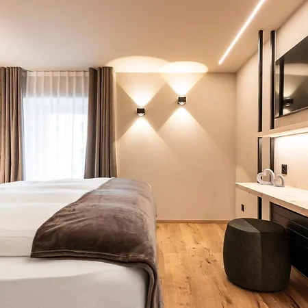 Baer & Post Hotel 3*